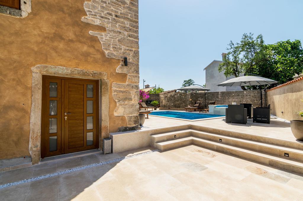 Villa Sagri - Heated Pool Žagrići エクステリア 写真