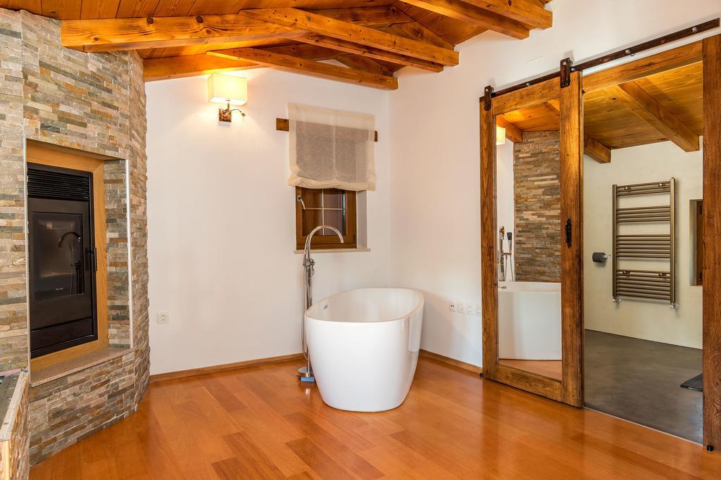 Villa Sagri - Heated Pool Žagrići エクステリア 写真