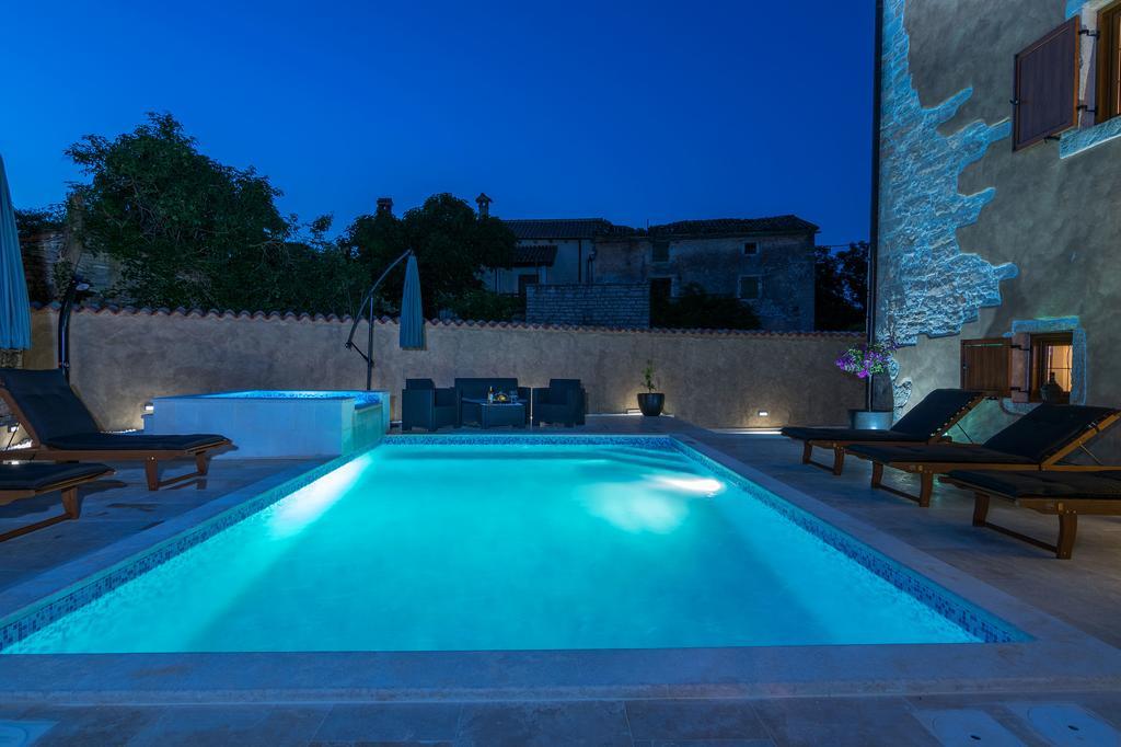 Villa Sagri - Heated Pool Žagrići エクステリア 写真